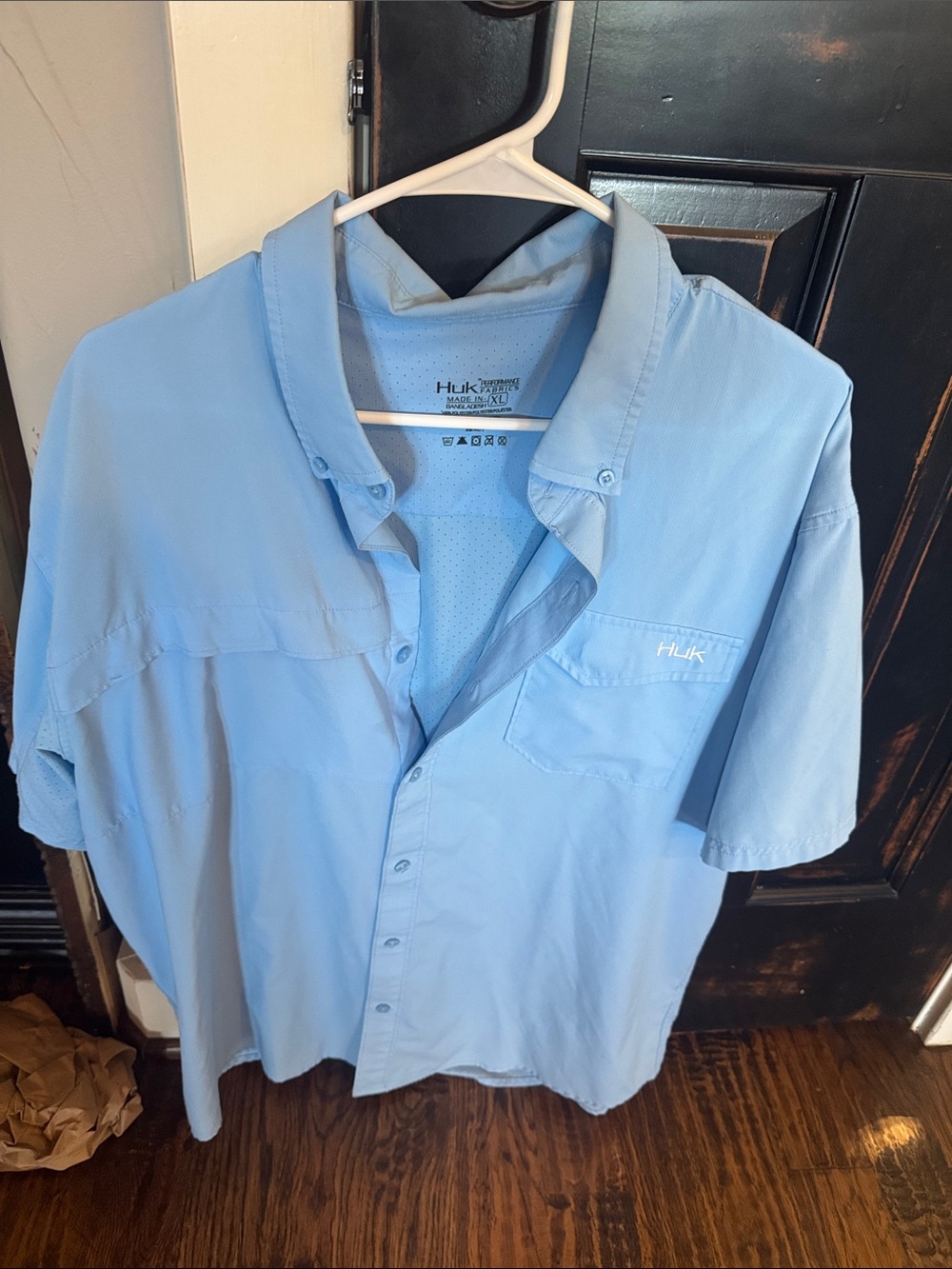 Huk Light Blue Short-Sleeve Button Down Fishing Shirt